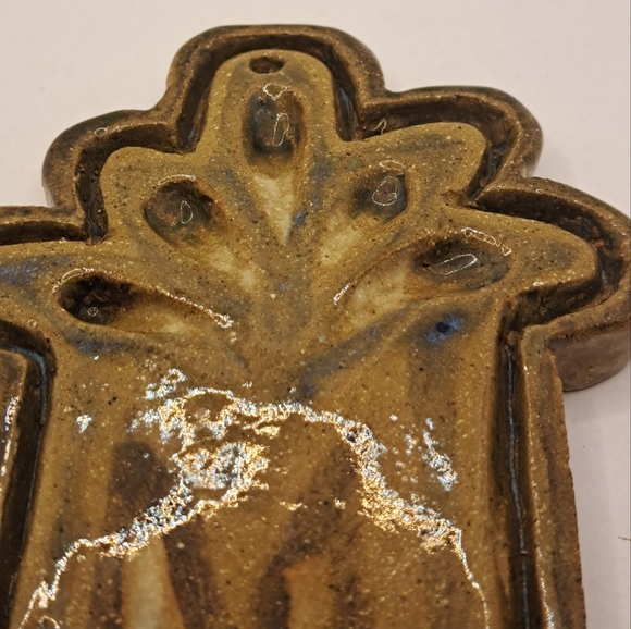 Handcrafted pottery wall pocket. - Picture 6 of 6